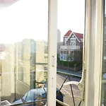 / Tanahlot Hotell Zandvoort