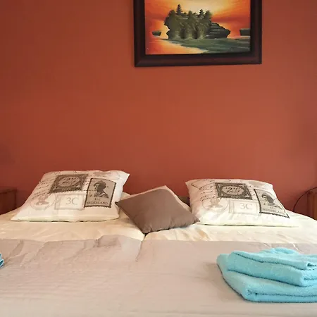 Hotel / Pension Villa Tanahlot Hotel Zandvoort