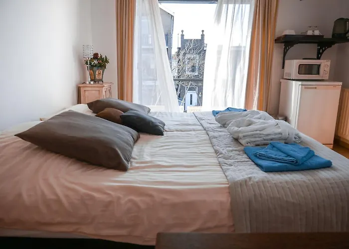 호텔 / Tanahlot 잔드보르트