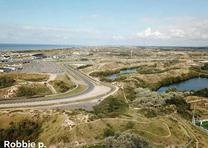 / Tanahlot 잔드보르트