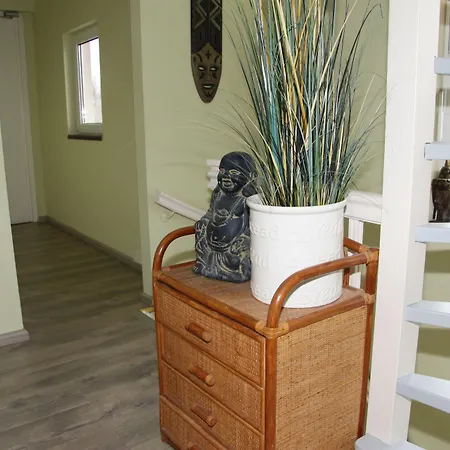 / Tanahlot Otel Zandvoort