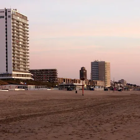 Hotel / Pension Villa Tanahlot Hotel Zandvoort